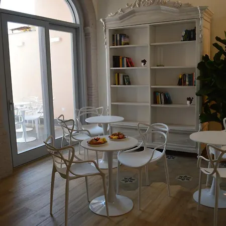 Tanit & 住宿加早餐酒店 维拉西米乌斯