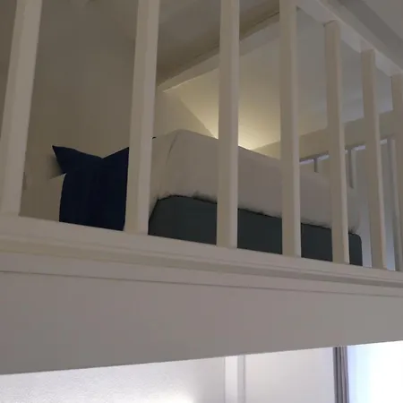 ベッド・アンド・ブレックファスト Tanit & 4*