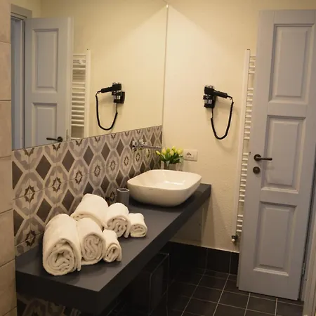 Tanit & 4* 维拉西米乌斯