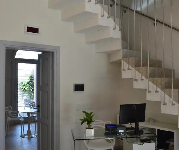 Bed & Breakfast Tanit & 4*