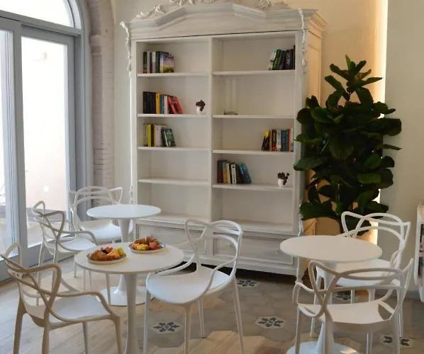 Tanit & 4* ヴィッラシミーウス