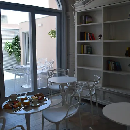 Tanit & Spa B&B *