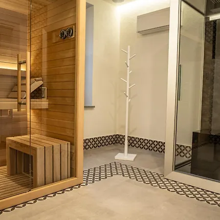 Frühstückspension Tanit & 4*