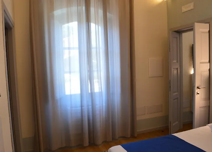 فندق مبيت وإفطار Tanit & 4*